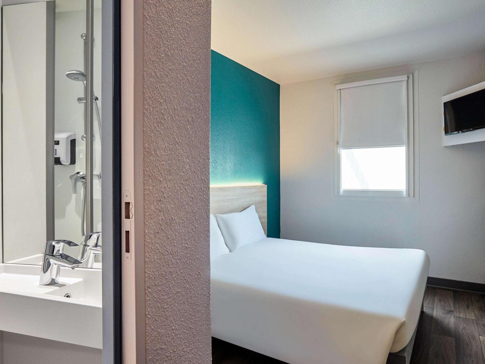 Hotelf1 Saint Nazaire La Baule Триняк Екстериор снимка